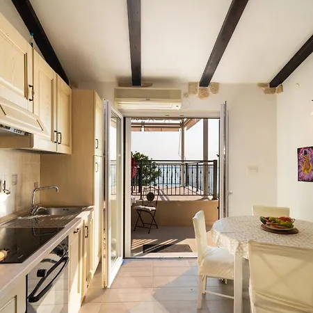 Vila R&a With Private Pool & Sea View