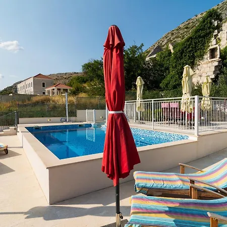 Vila R&a With Private Pool & Sea View *